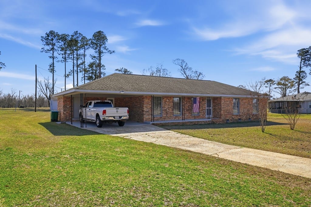 215 S Rosewood Dr, Albany, GA 31705, USA — Photo 2