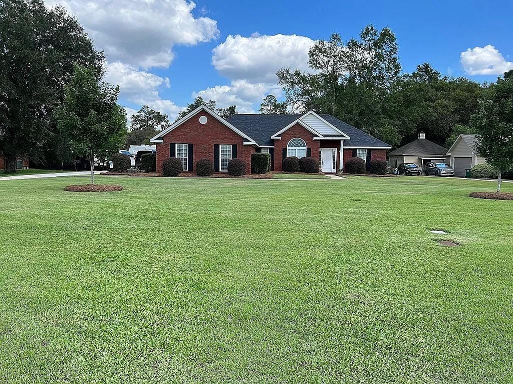 121 Willow Lake Drive, Leesburg, GA, 31763