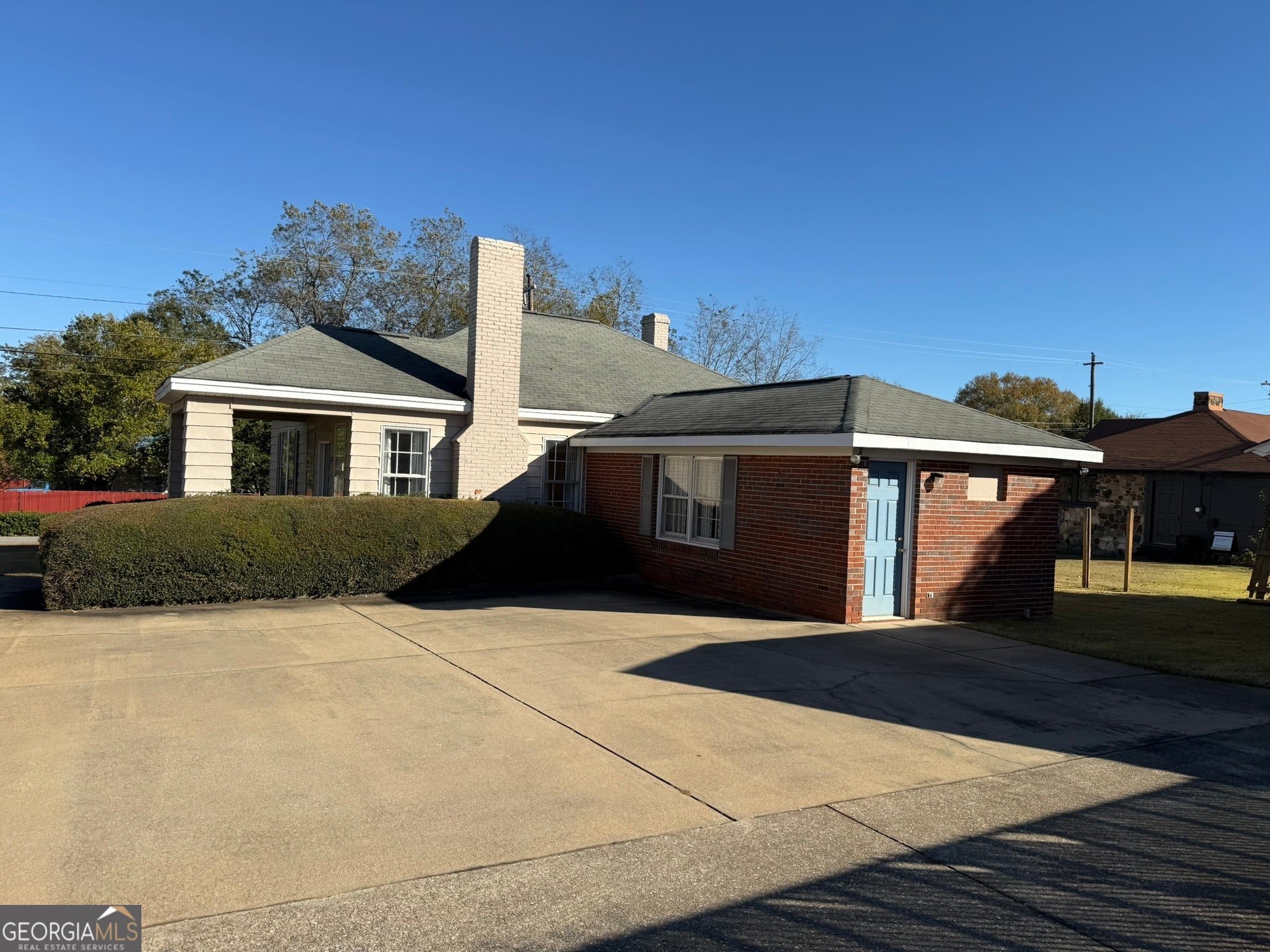 102 Barnes Mill Rd, Hamilton, GA 31811