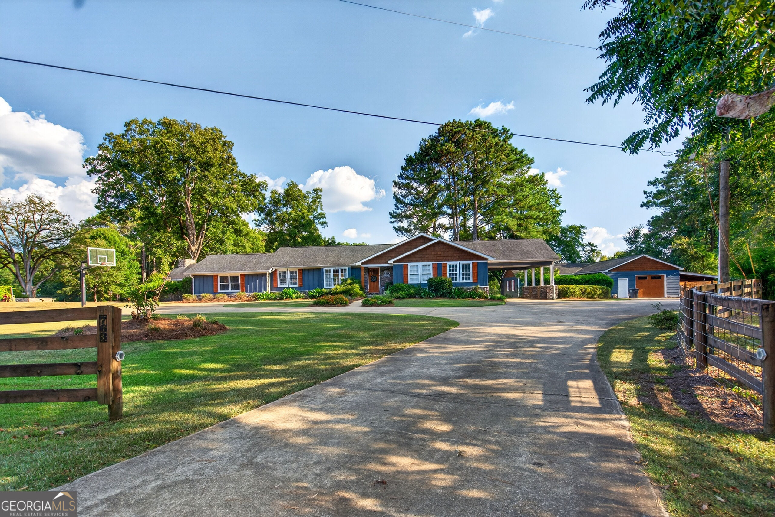 763 Glass Bridge Rd, LaGrange, GA 30240
