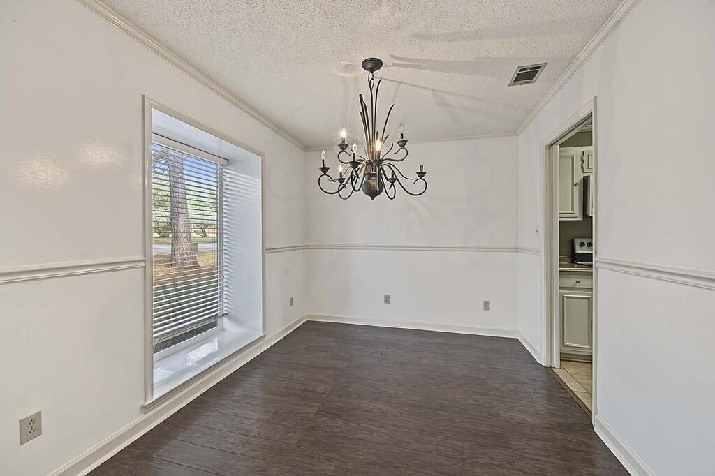 2504 Elton St, Albany, GA 31707