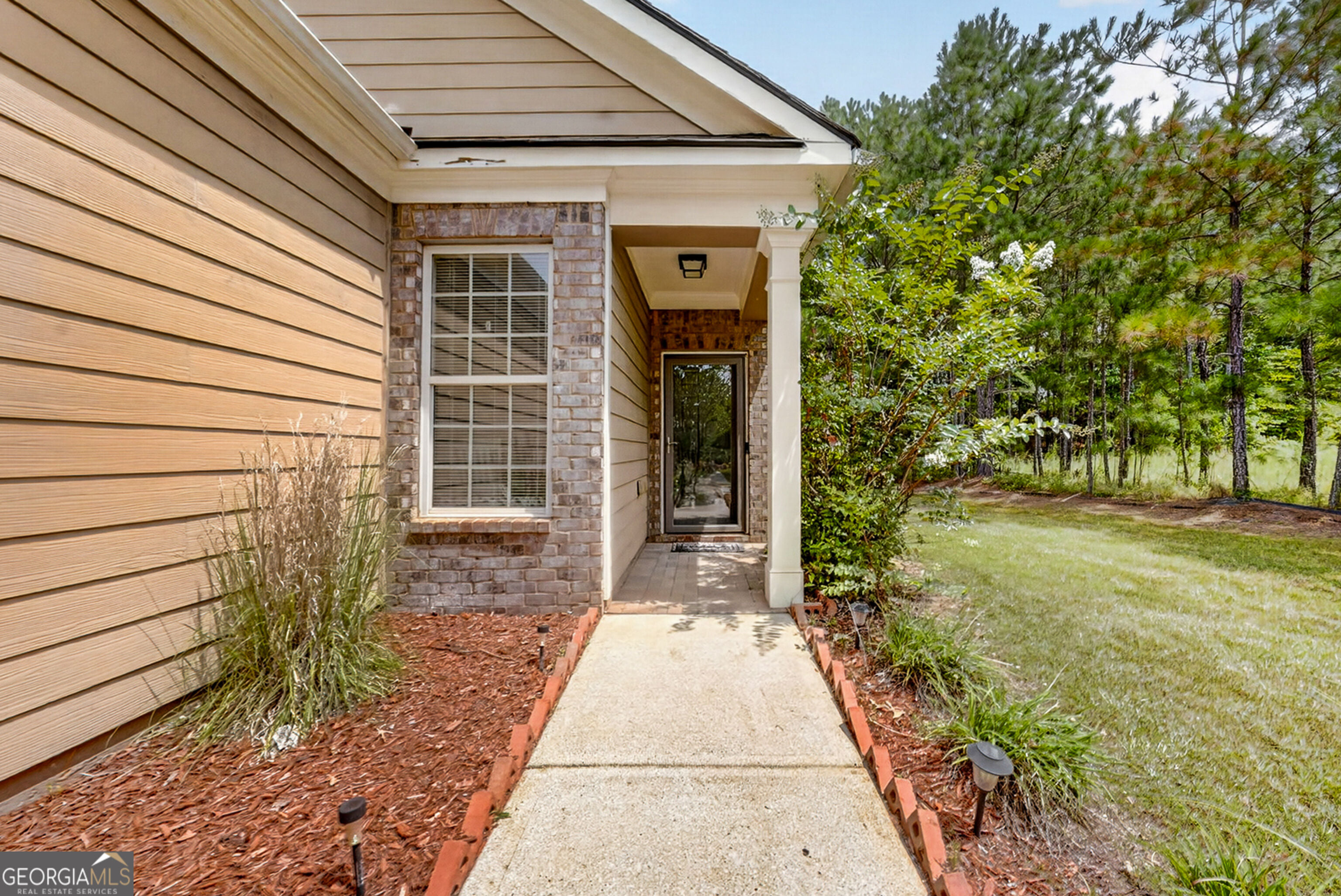 230 River Meadow Dr, LaGrange, GA 30241