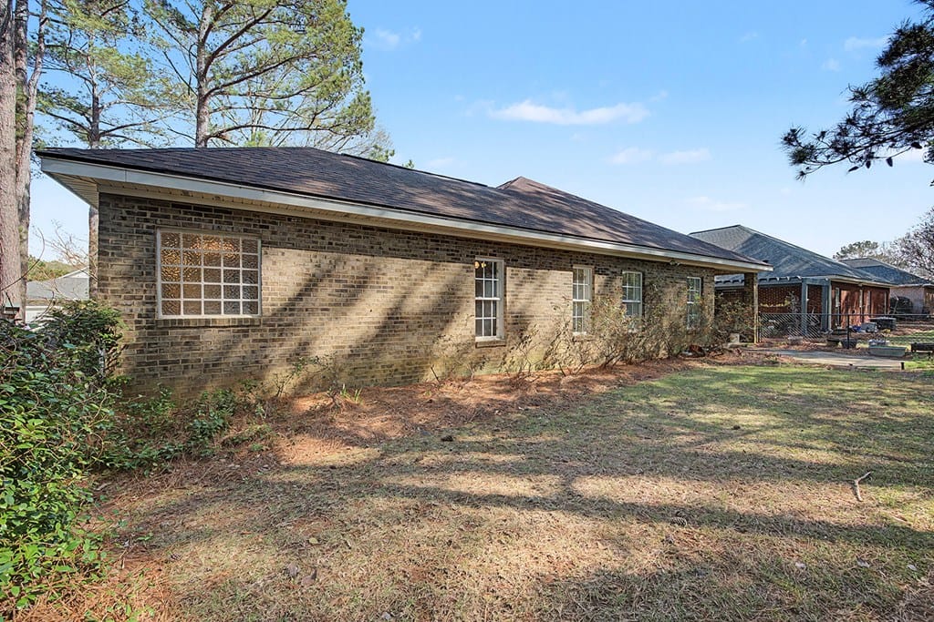 1911 Regalwood Drive, Albany, GA, 31721 — Photo 3