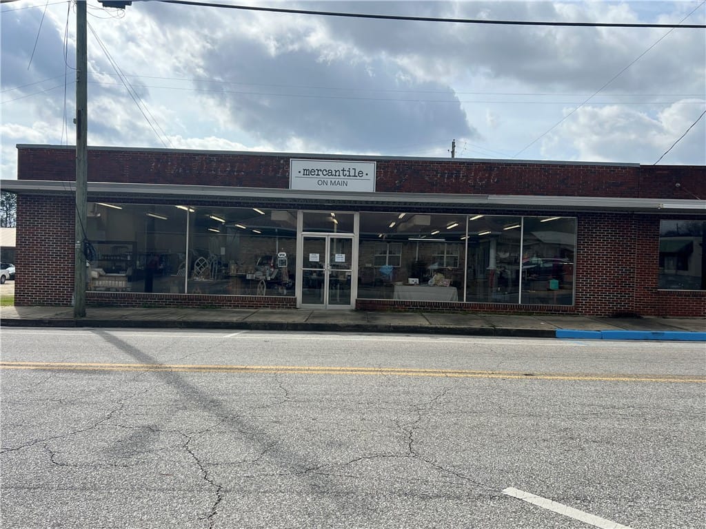 77 MAIN, Notasulga, AL, 36866