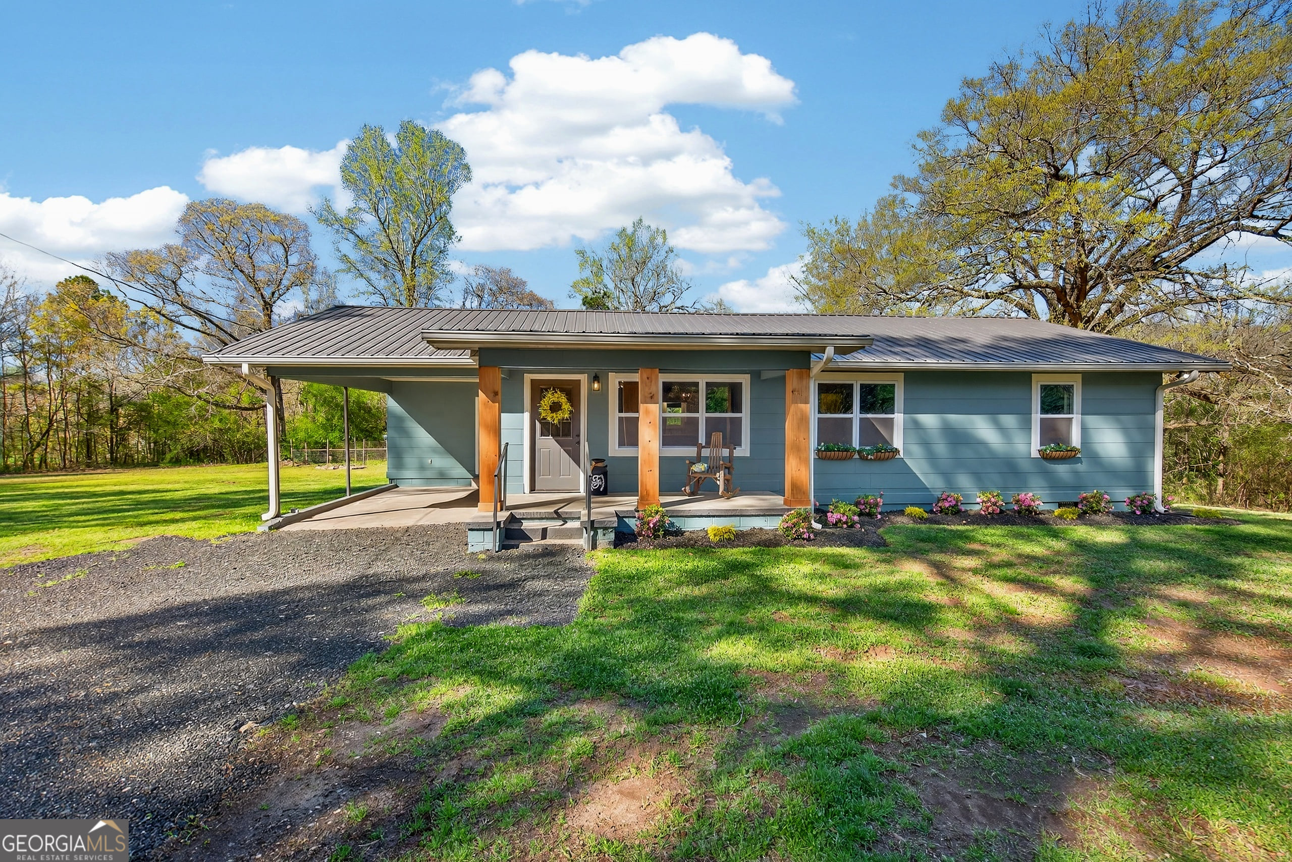 288 Bradfield Dr, LaGrange, GA 30240