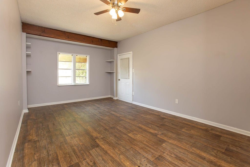 122 Seminole Ave, Leesburg, GA 31763