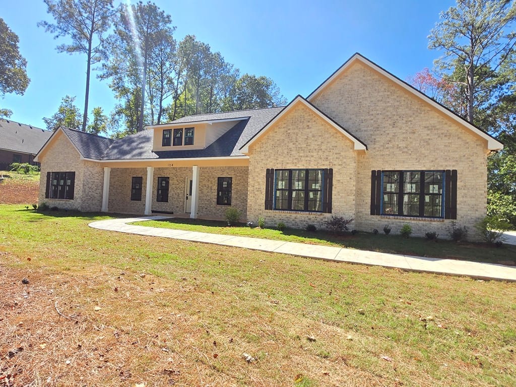 104 Canterbury Drive, Lagrange, GA, 30241 — Photo 2