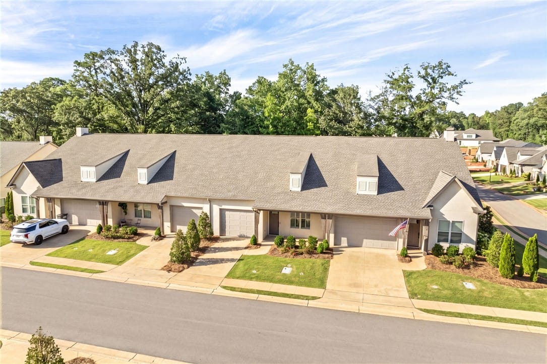 3024 Lakewood Ln, Opelika, AL 36801