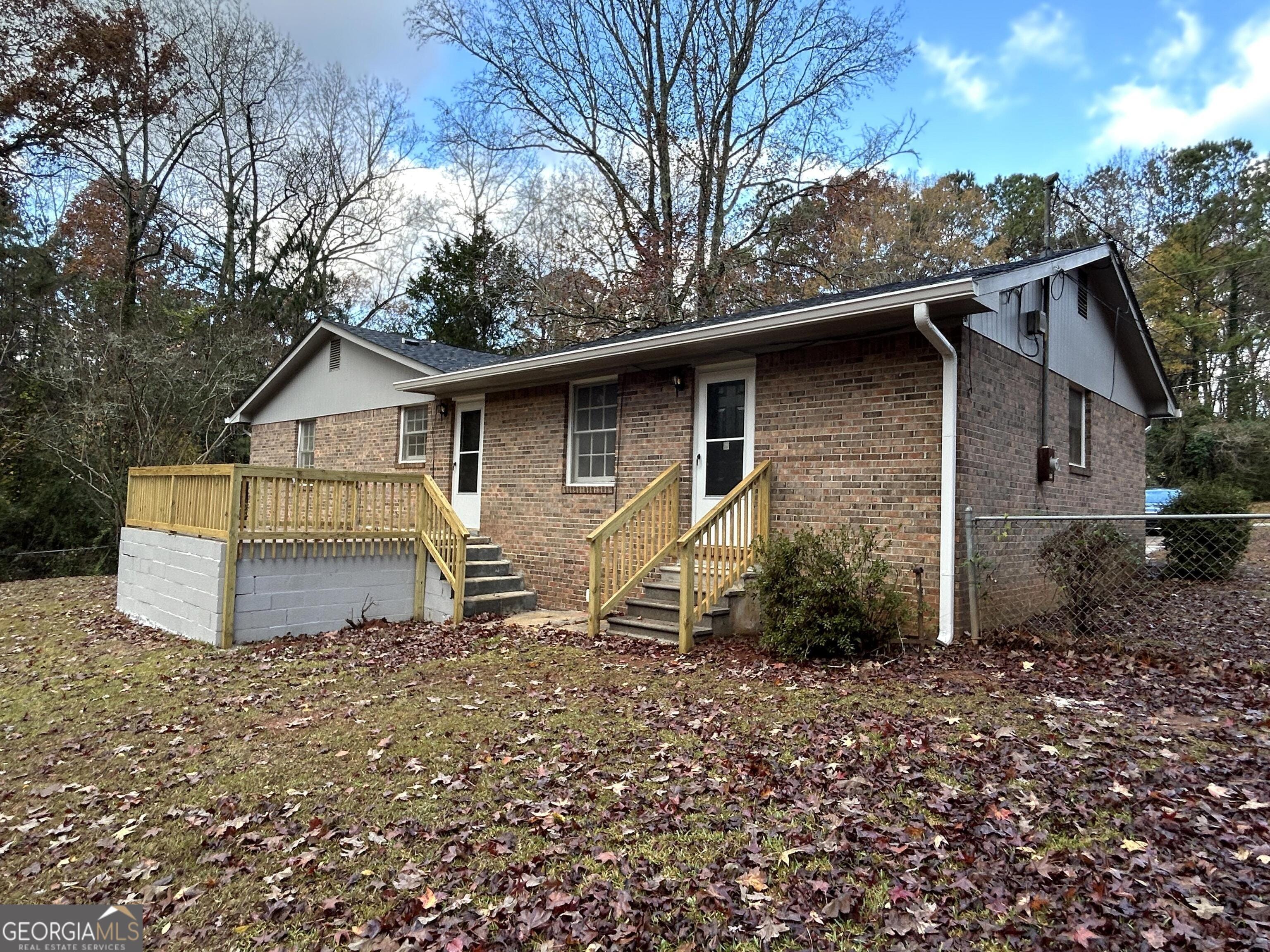 112 Sunset, West Point, GA, 31833