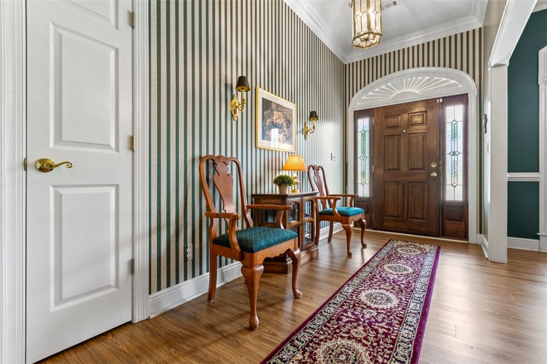 2107 CALCUTTA, Opelika, AL, 36801, Foyer