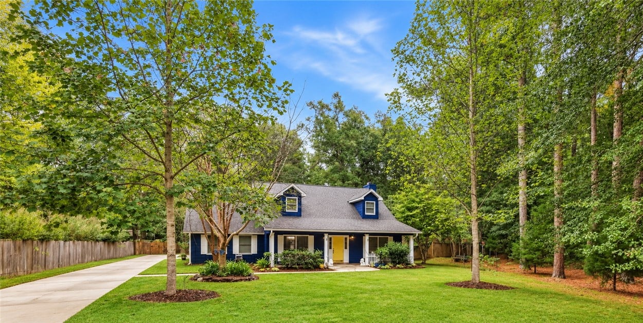 2329 Rockdell Ln, Auburn, AL 36830