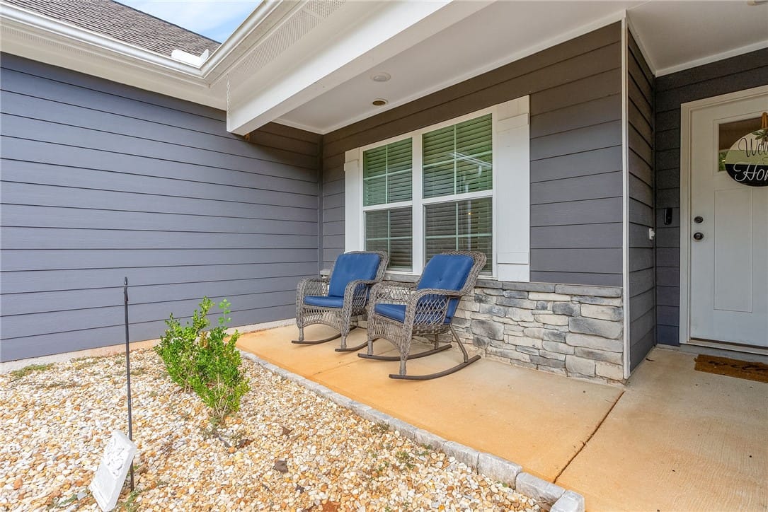1311 LOWNDES, Opelika, AL, 36801