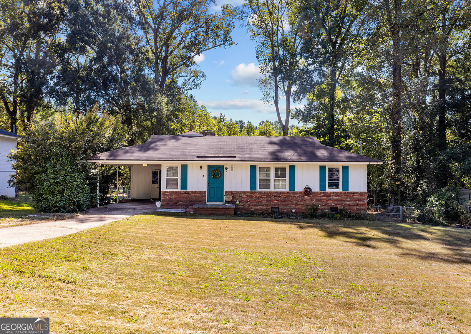 215 Rutland Cir, LaGrange, GA 30241