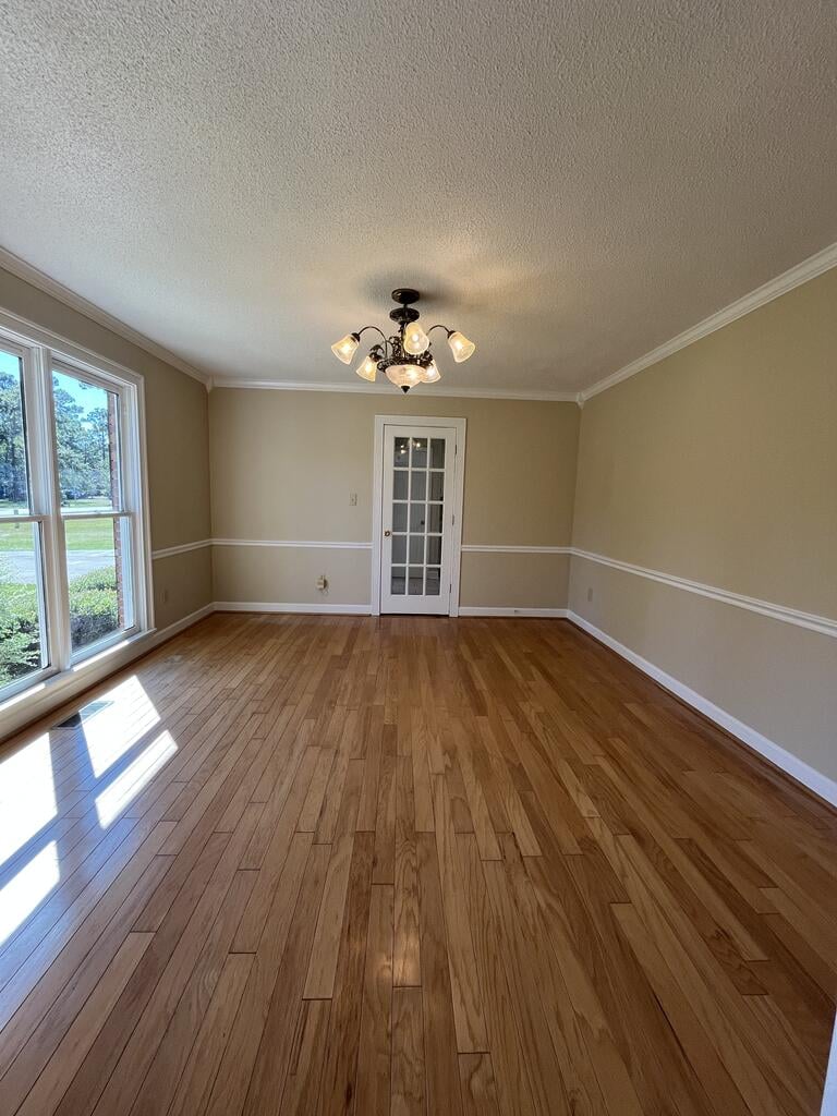 530 Iveys Scenic Dr, Albany, GA 31721