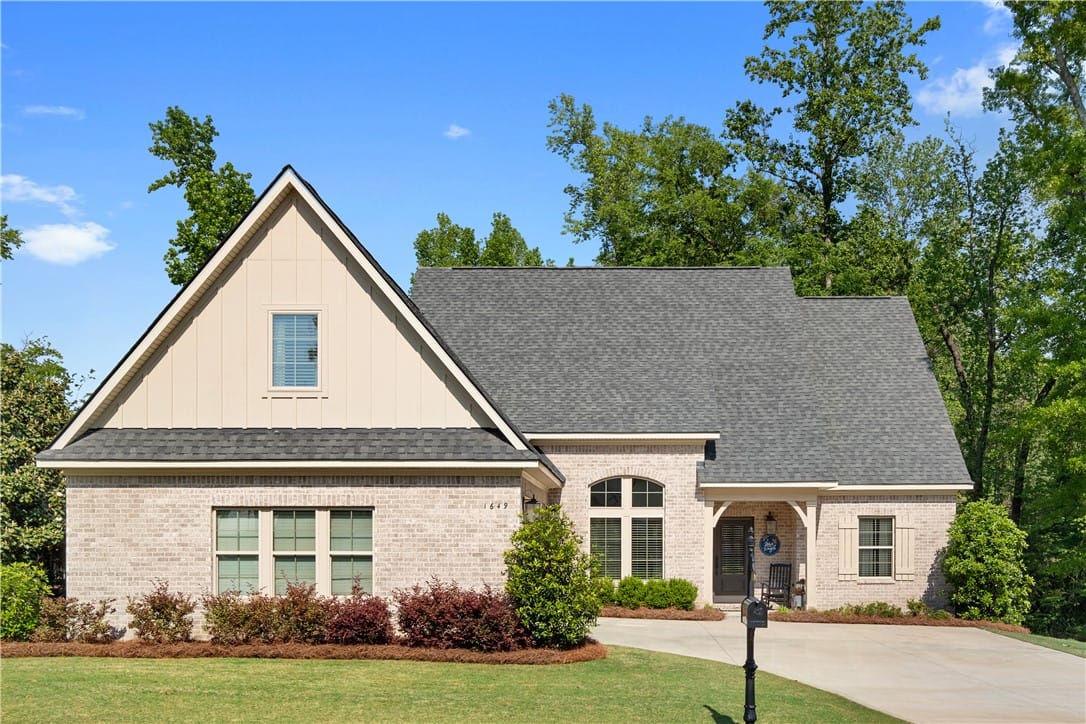 1649 Lois Ln, Auburn, AL, 36832