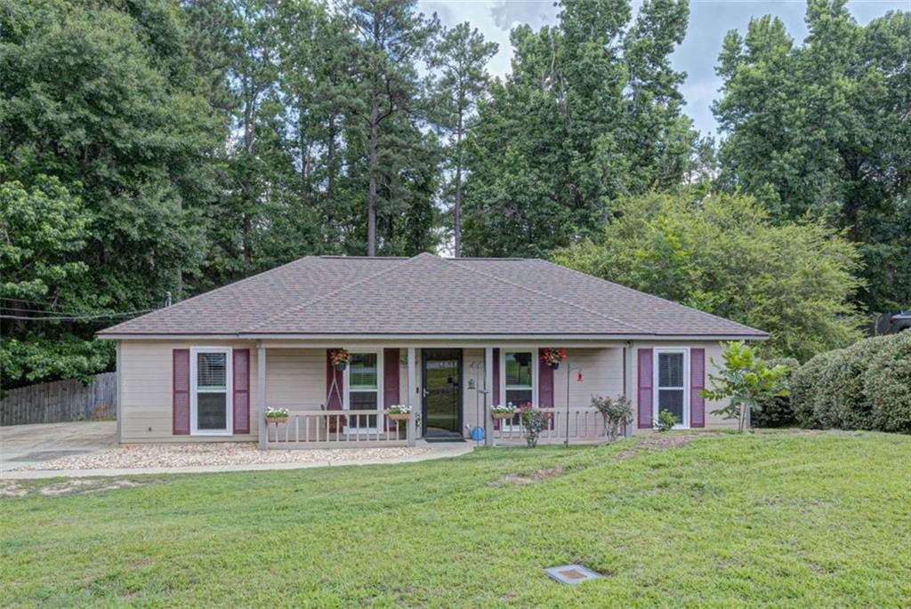 44 Lee County 885, Phenix City, AL, 36870