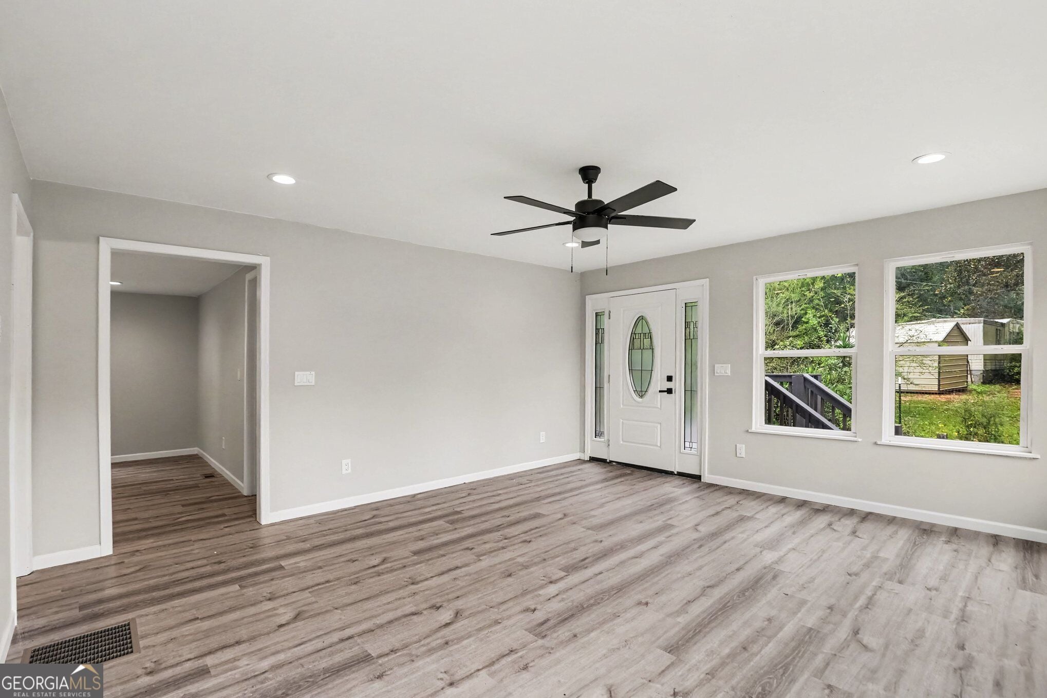 219 Lake Cir, Newnan, GA 30263