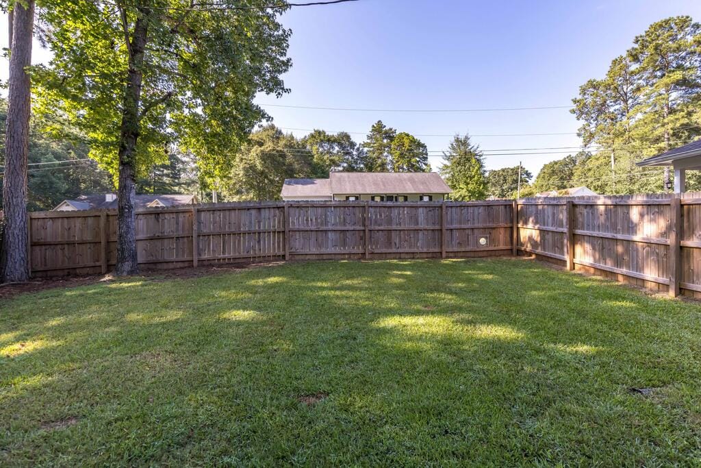 11 Lee Rd 509, Phenix City, AL 36870