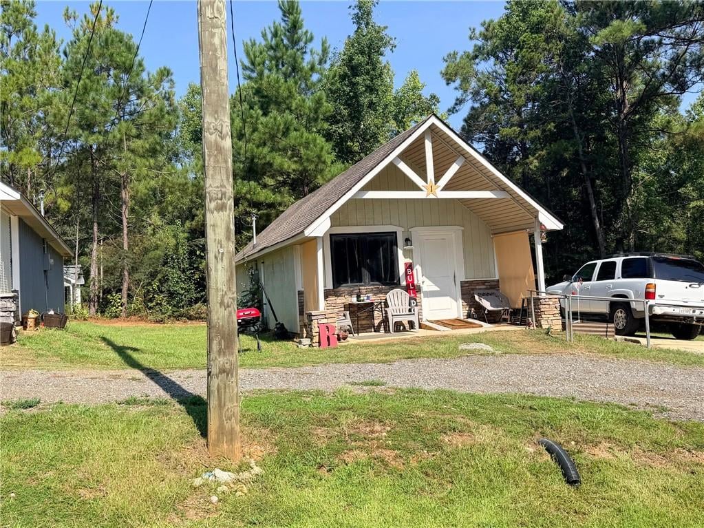 8 Edwina Dr, Phenix City, AL 36869
