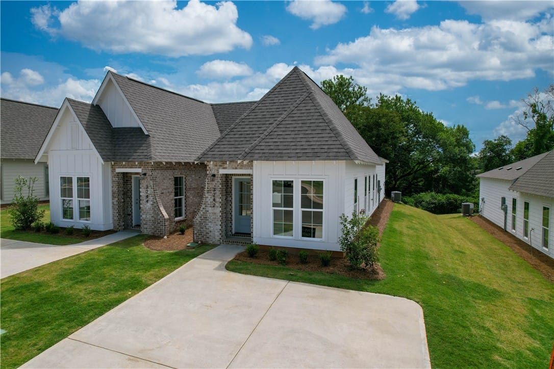 3242 BRADLEY, Auburn, AL, 36830 — Photo 2