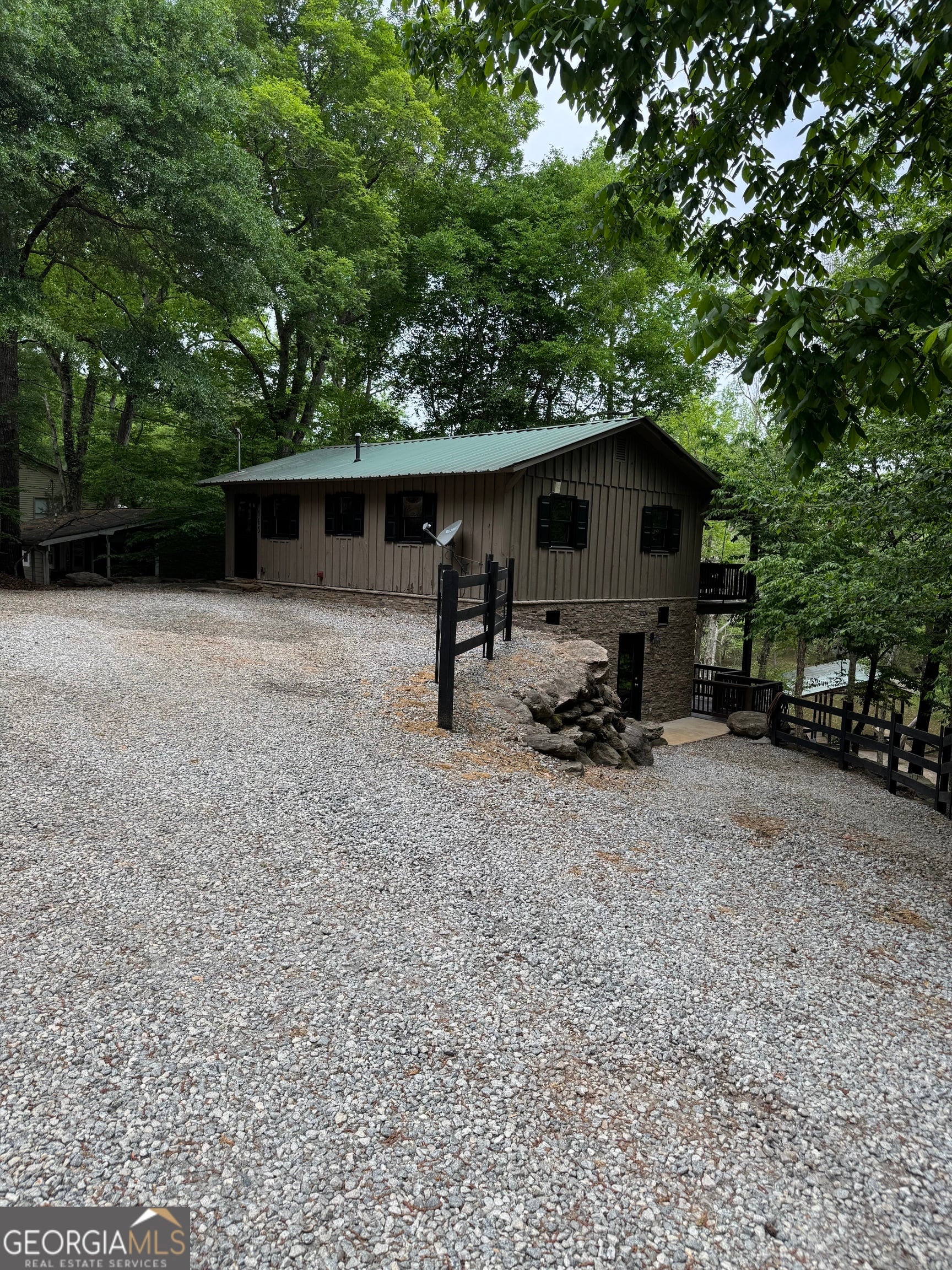 165 Dollar Rd, Hamilton, GA 31811