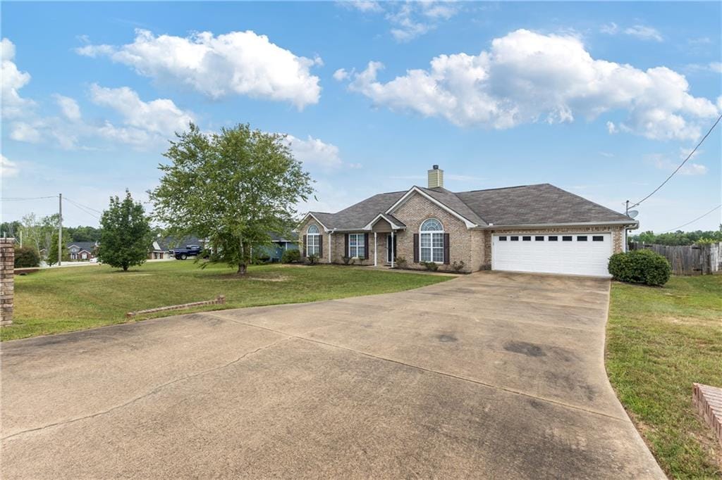 61 Redwood, Phenix City, AL, 36869