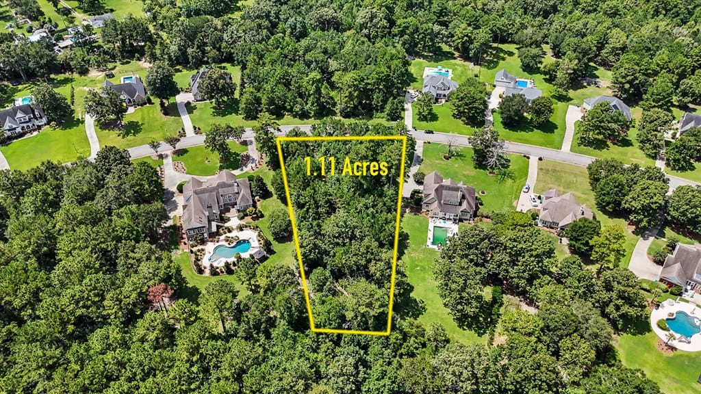 94 Pointer Dr, Leesburg, GA 31763