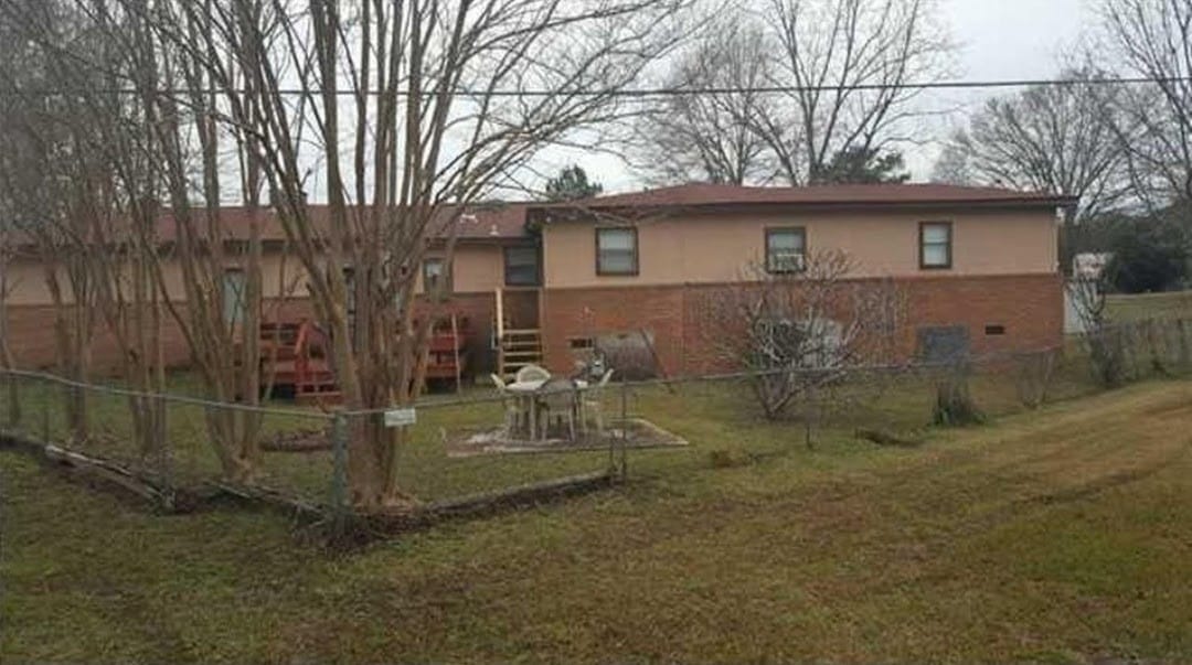 30 Bay St, Tuskegee, AL 36083