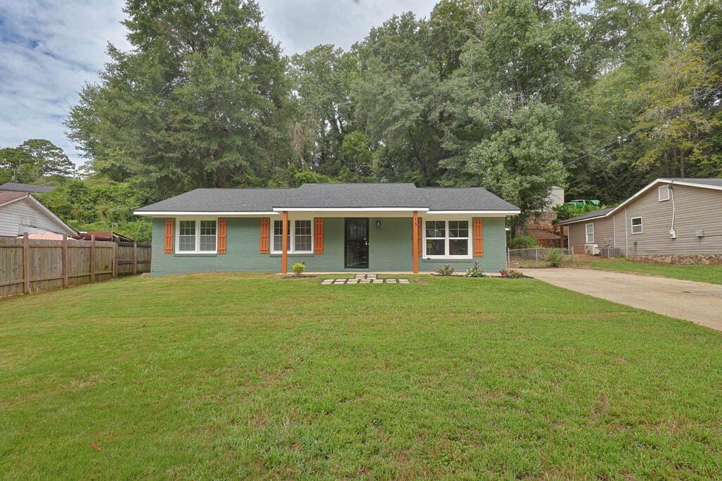 15 Benning Dell Dr, Columbus, GA 31903