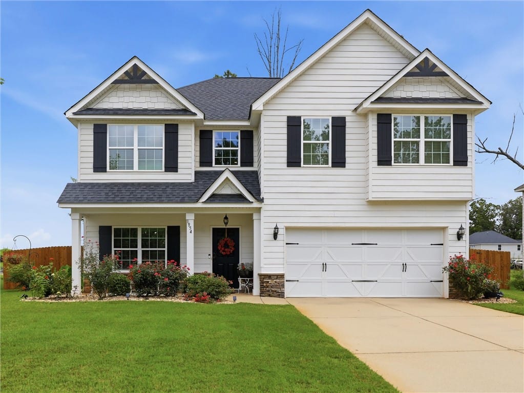 1954 Boxwood Wy, Opelika, AL 36804