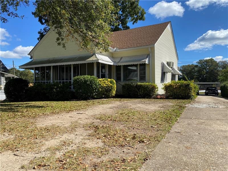 1211 Gilmer, Lanett, AL, 36863 — Photo 2