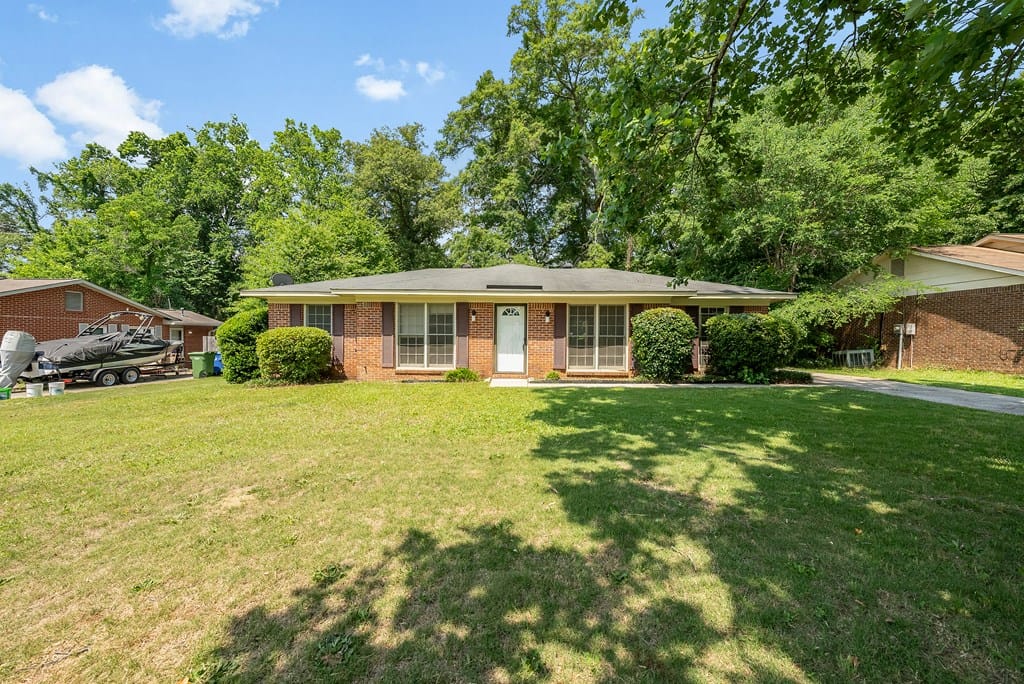 6421 Lemans Ln, Columbus, GA 31909