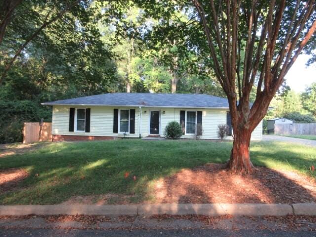 5450 Brookview Dr, Columbus, GA 31907