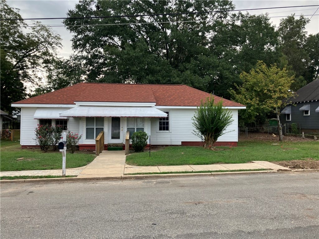 905 South 7th Avenue, Lanett, AL, 36863