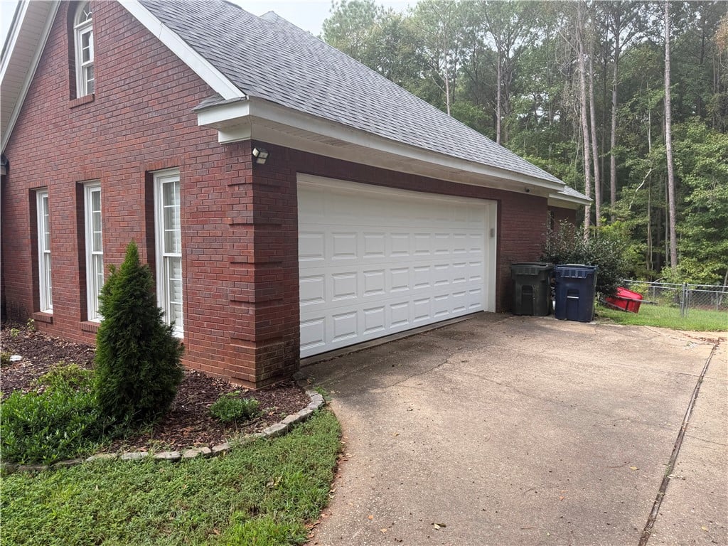 589 Deer Run Rd, Auburn, AL 36832