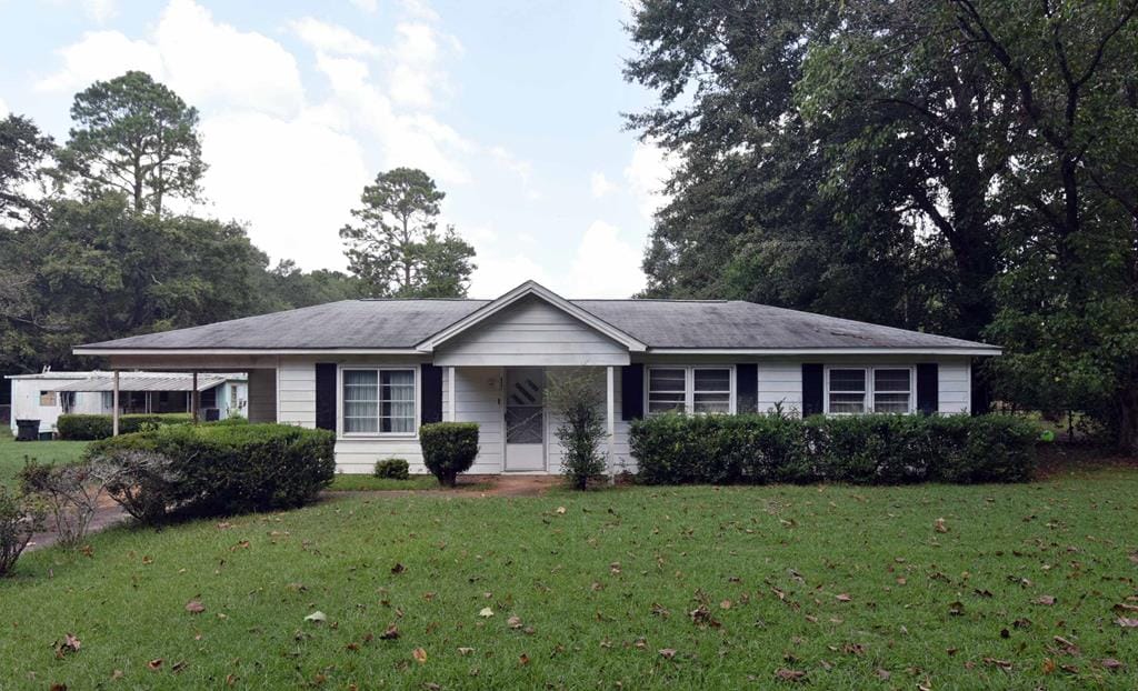 2221 Duitman Rd, Albany, GA 31705