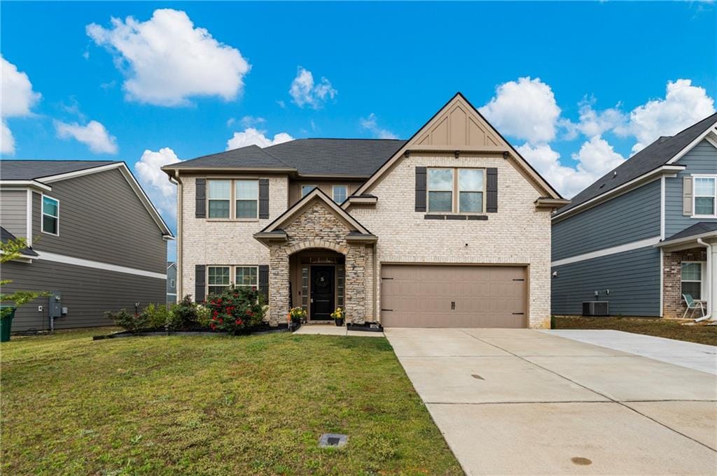 175 Red Oak Place, Smiths Station, AL, 36877