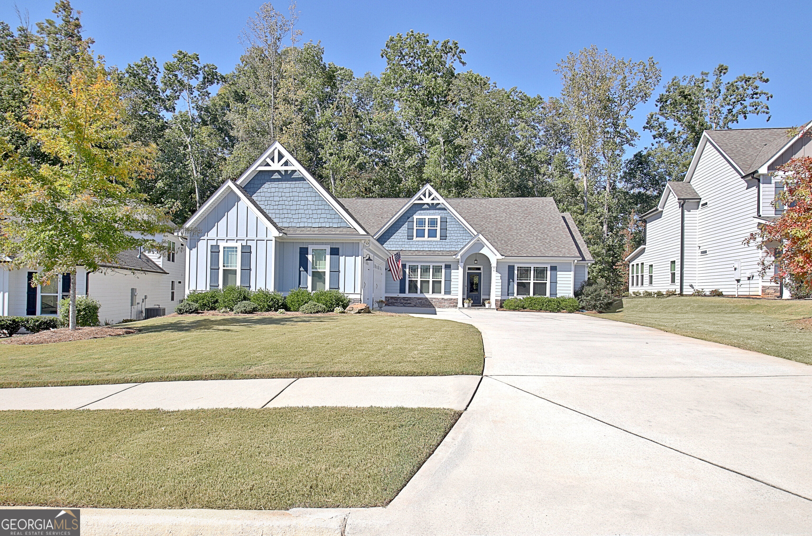 46 Silver Comet Trl, Sharpsburg, GA 30277