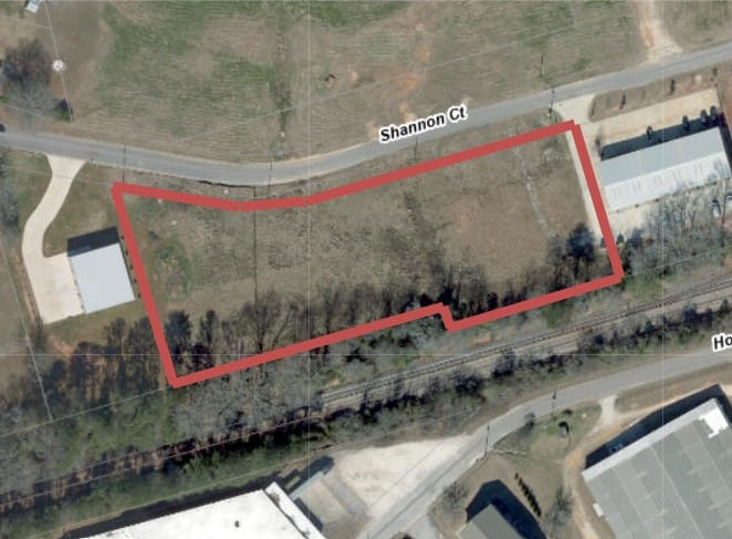 1405 Shannon Ct, Opelika, AL 36801, USA — Photo 1