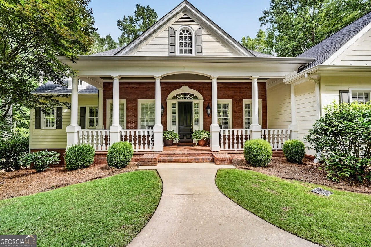 209 River Oaks Dr, LaGrange, GA 30240