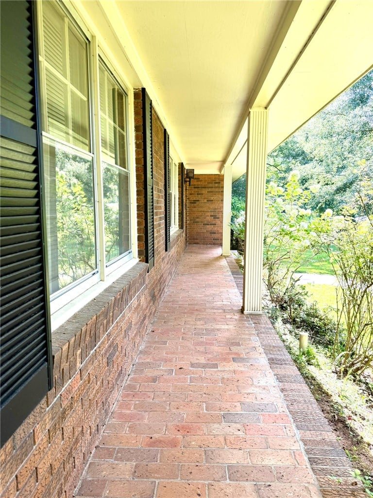 1909 Highpoint Dr, Opelika, AL 36801