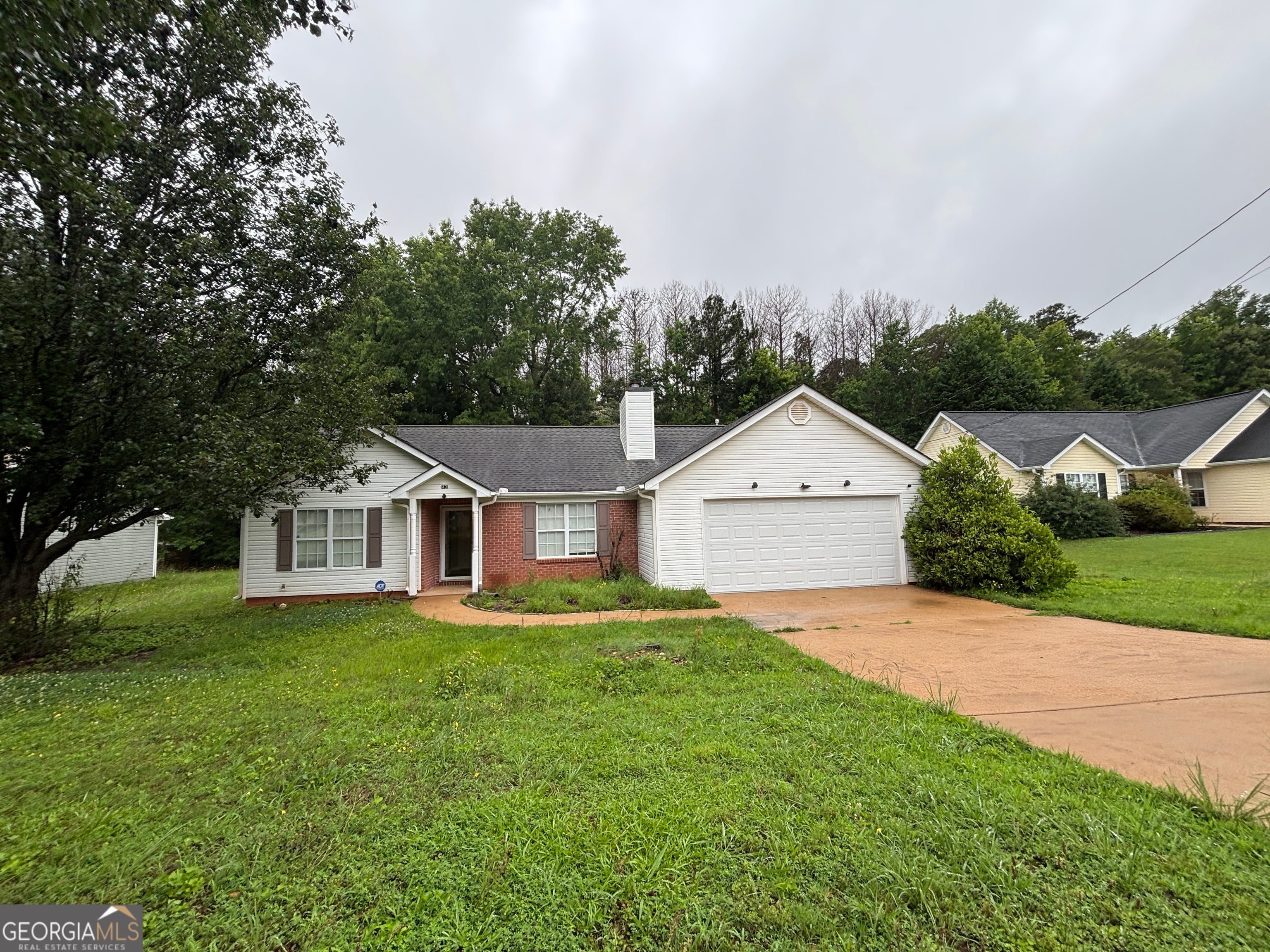 43 Canterbury Dr, Grantville, GA 30220