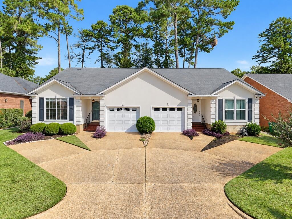 3125 Wax Myrtle Ln, Albany, GA 31721