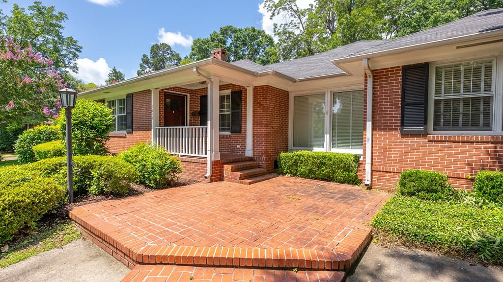 1615 Iris Dr, Columbus, GA 31906