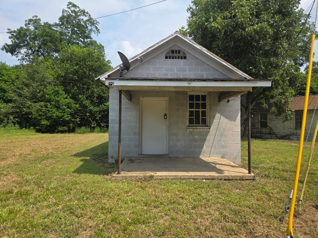552 10th Ave NE, Dawson, GA 39842
