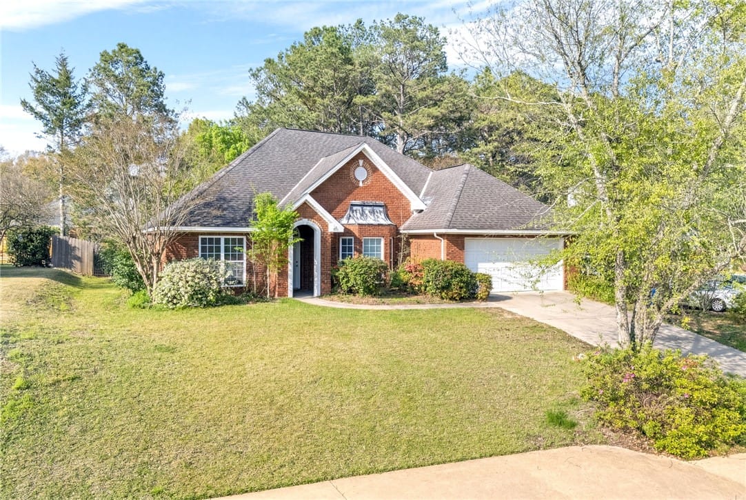 221 Belmonte Drive, Auburn, AL, 36830