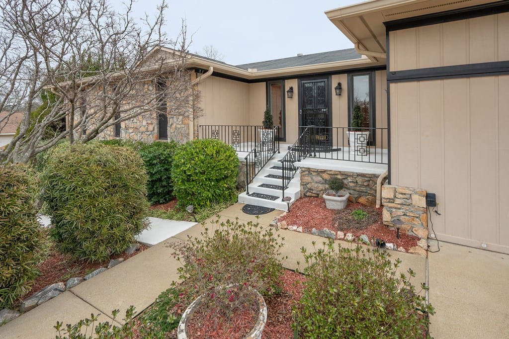 6016 Windsor Drive, Columbus, GA, 31909-3827 — Photo 3