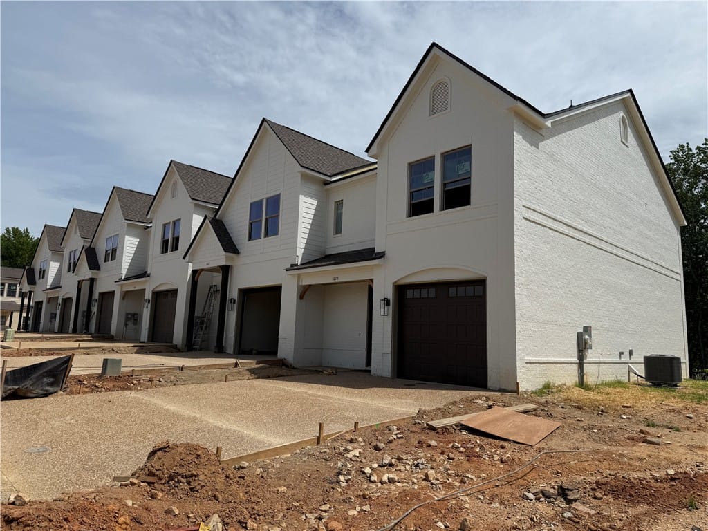 1627 Parker Pl, Auburn, AL 36832