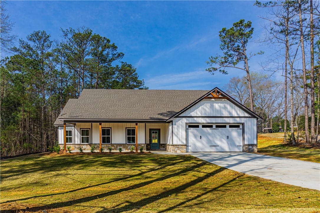 1781 Lee Road 288, Smiths Station, AL, 36877