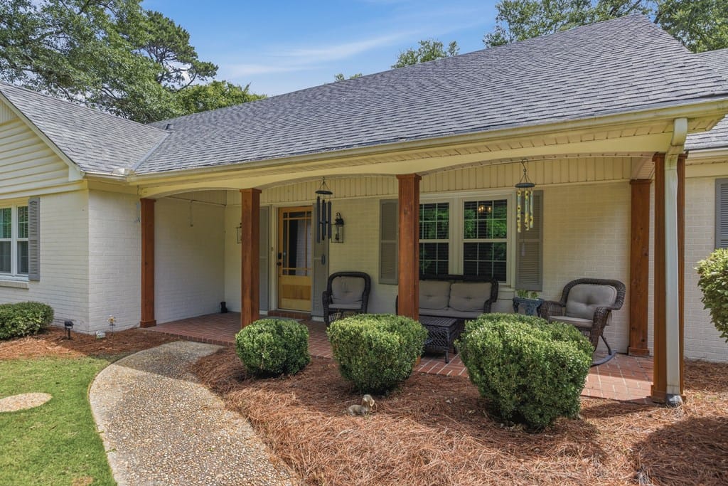 3330 E Lindsay Dr, Columbus, GA 31907